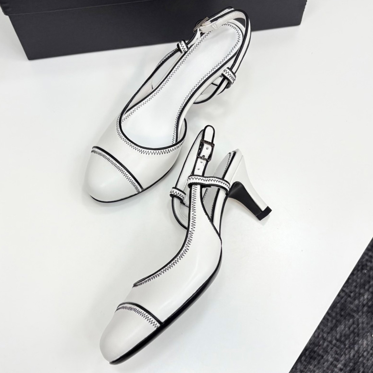 2026 Women's Leather Contrast  - огляд і ціна Kitten Heel Women