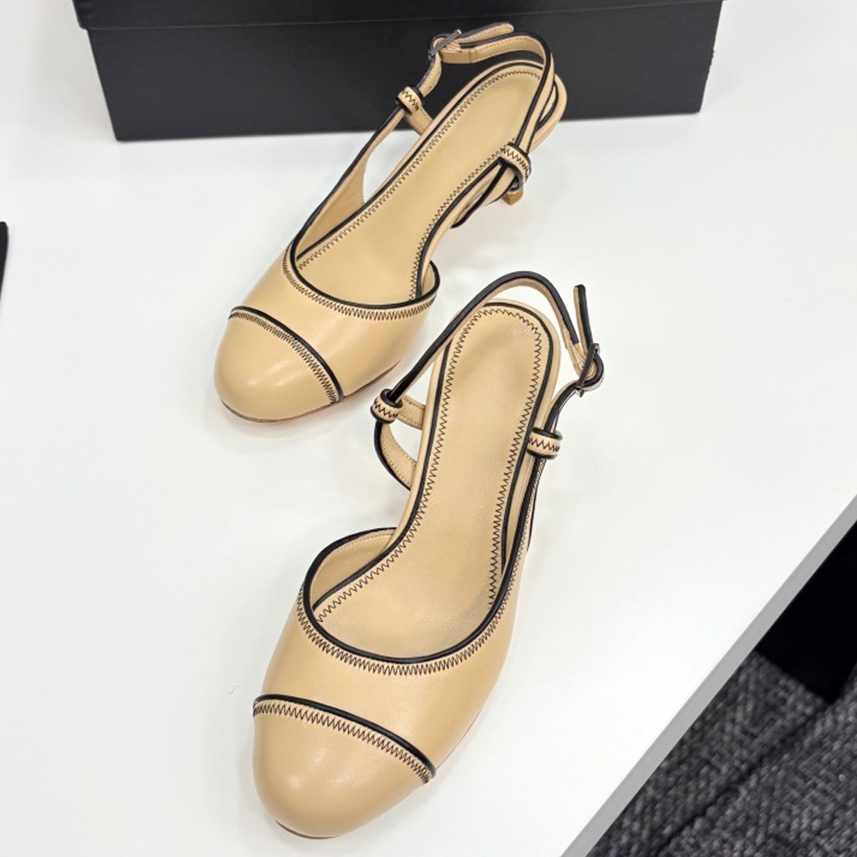 2026 Women's Leather Contrast  - огляд і ціна Kitten Heel Women