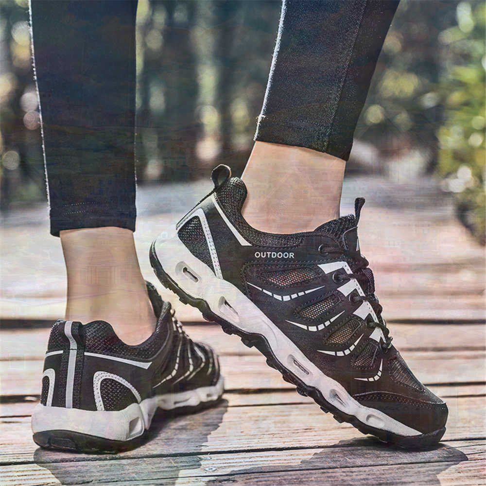 Sumer Round Tip Silver Sneaker - огляд і ціна Women Formal Wear Designers